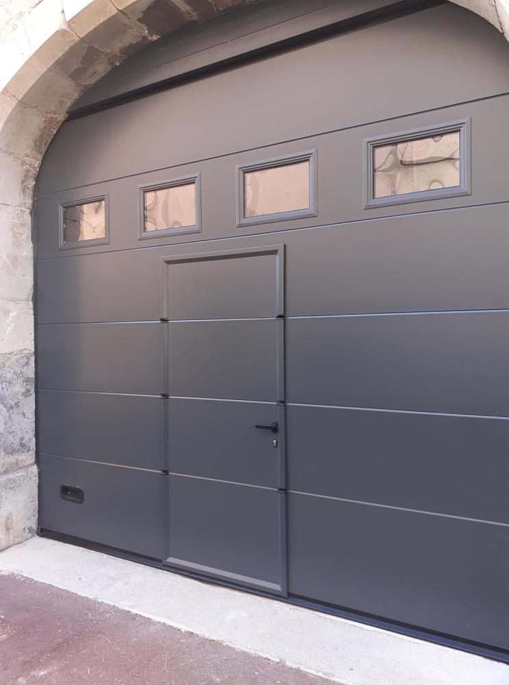 Porte de garage à Elne
